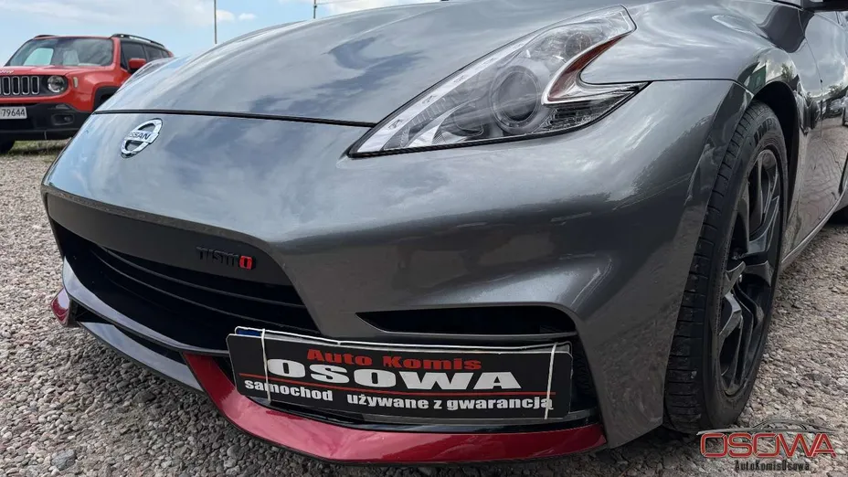 NISSAN 370 Z -
