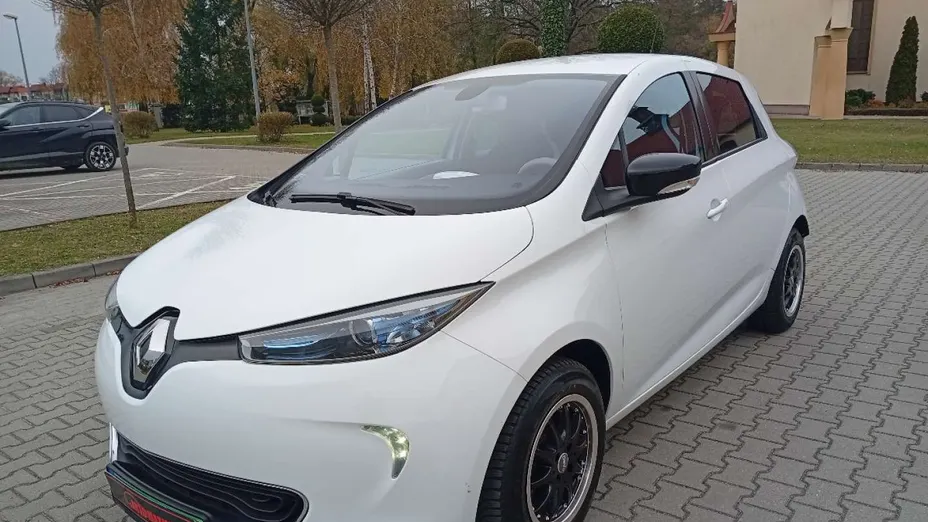 RENAULT ZOE -