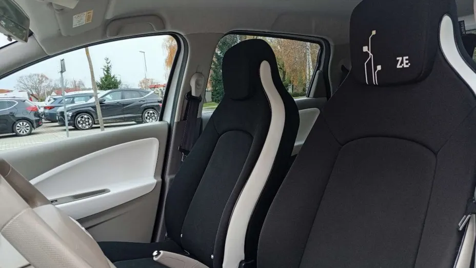 RENAULT ZOE -