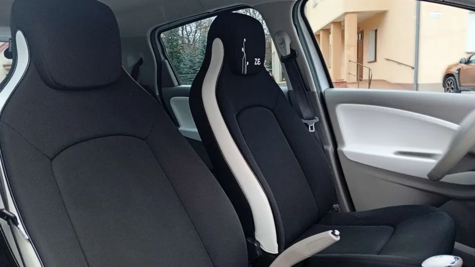 RENAULT ZOE -