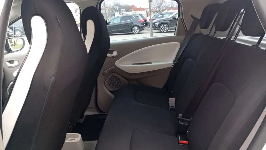 RENAULT ZOE -
