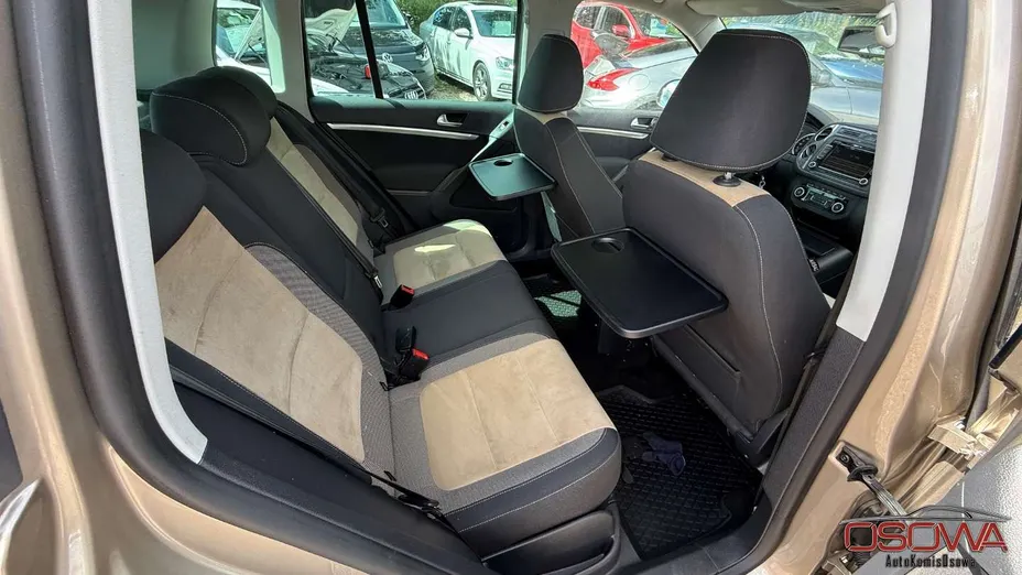 VOLKSWAGEN Tiguan -