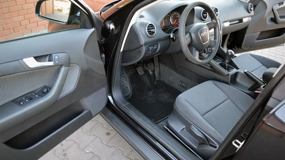 AUDI A3 -
