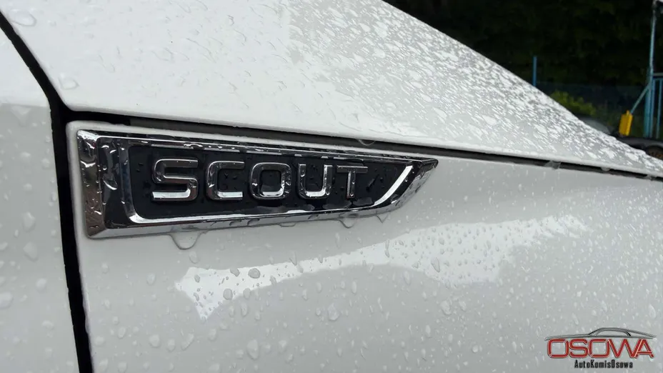 SKODA Superb -