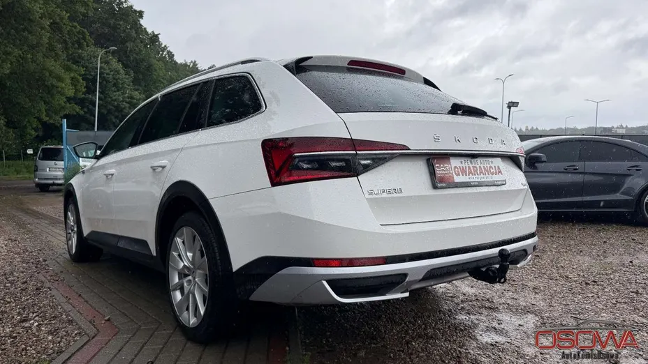 SKODA Superb -