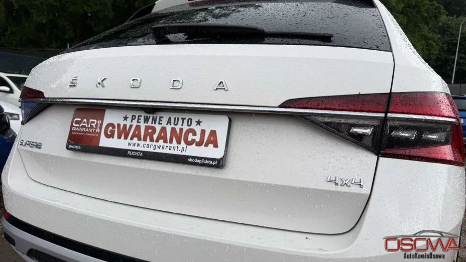 SKODA Superb -