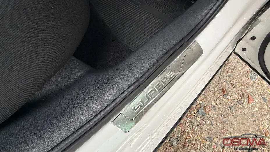 SKODA Superb -