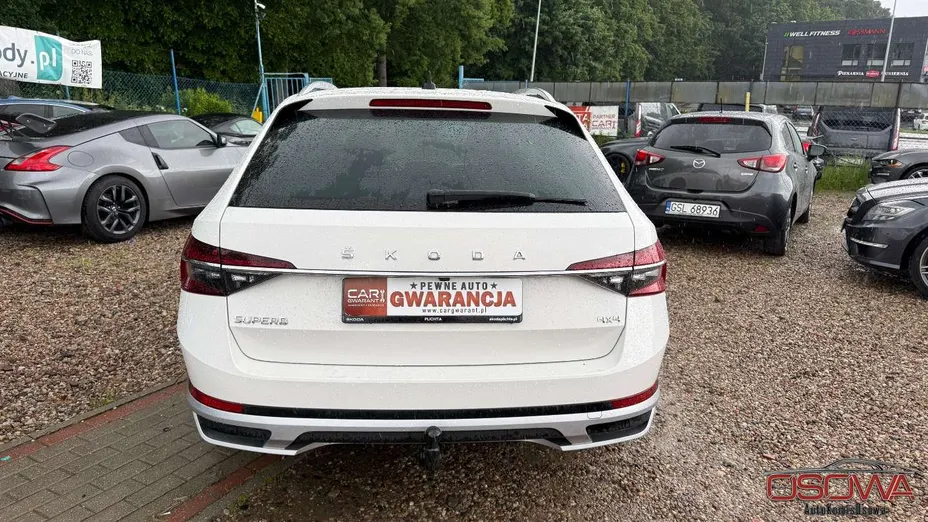 SKODA Superb -
