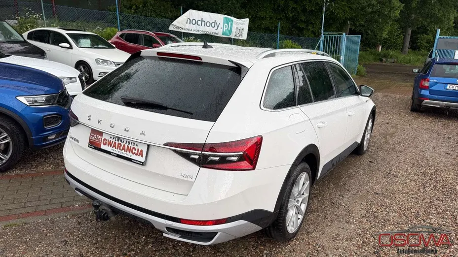 SKODA Superb -