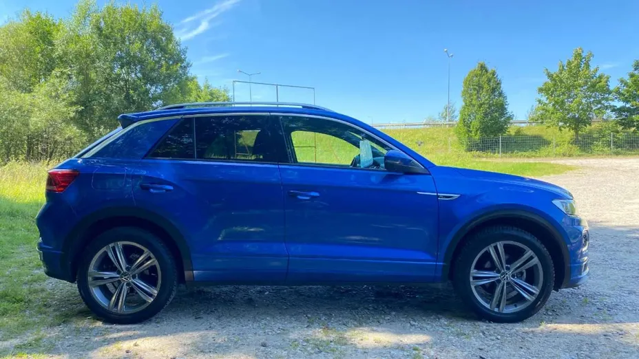 VOLKSWAGEN T-ROC -