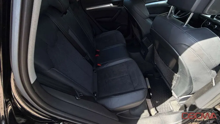 AUDI Q5 -