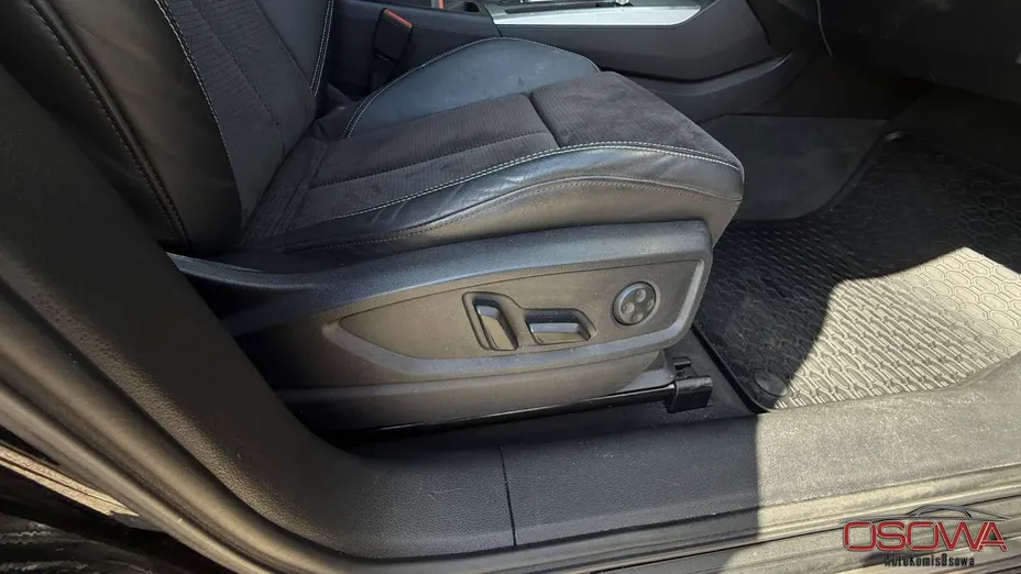 AUDI Q5 -