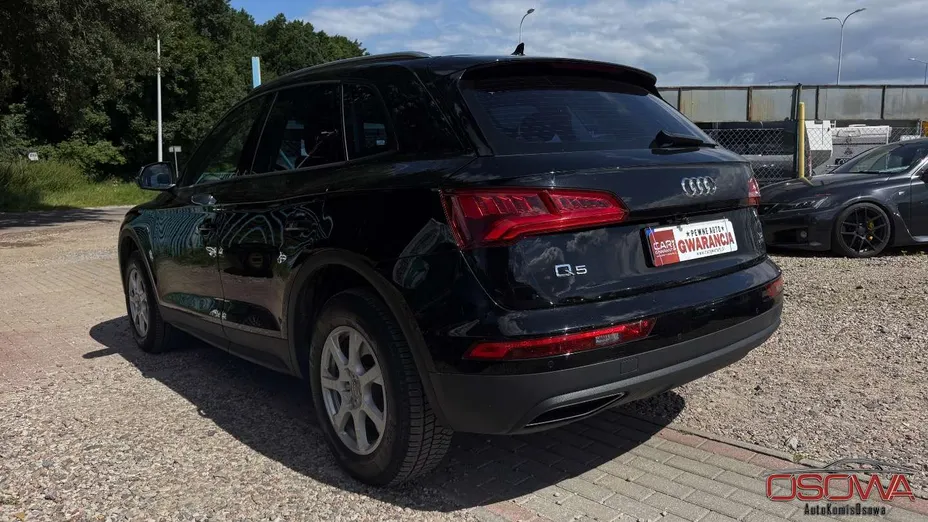 AUDI Q5 -