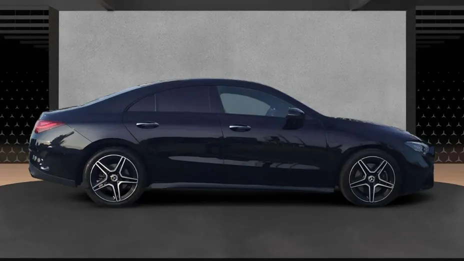 MERCEDES-BENZ CLA -