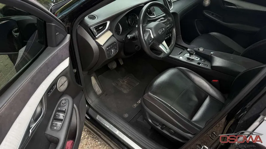 INFINITI QX50 -