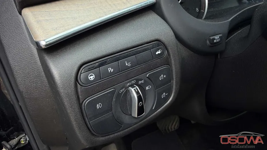 INFINITI QX50 -