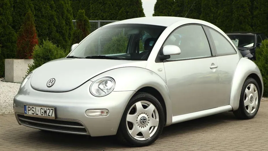 VOLKSWAGEN New Beetle -