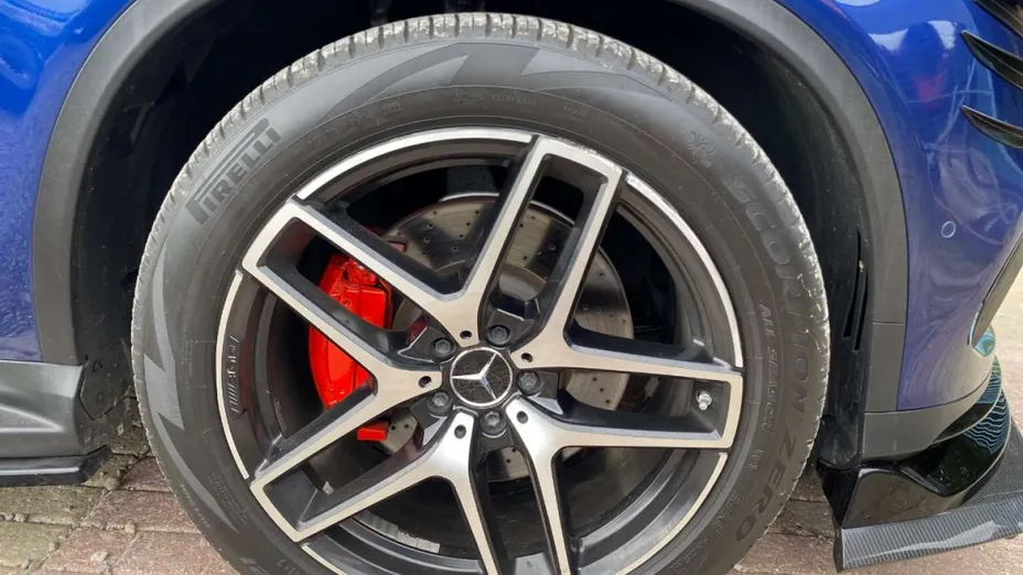 MERCEDES-BENZ GLE -