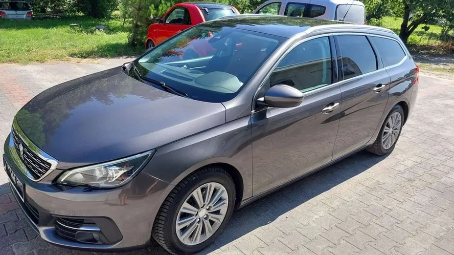 PEUGEOT 308 -
