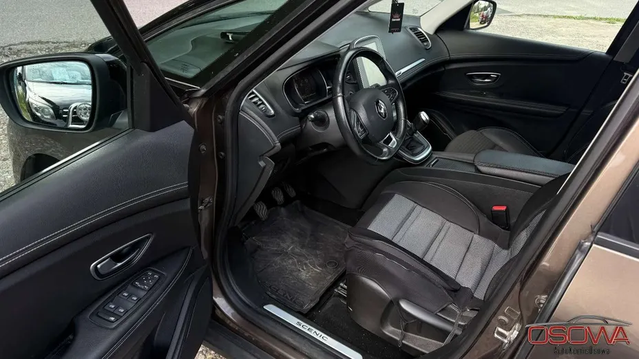 RENAULT Grand Scenic -