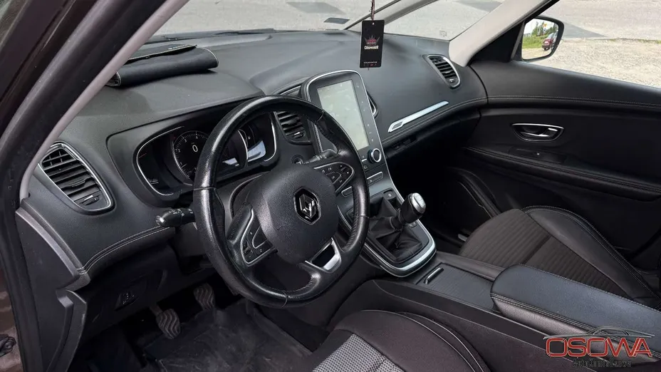 RENAULT Grand Scenic -