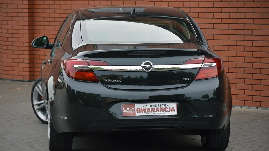 OPEL Insignia -