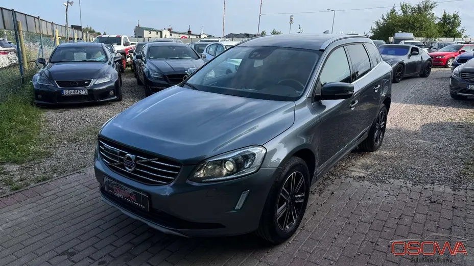 VOLVO XC60 -