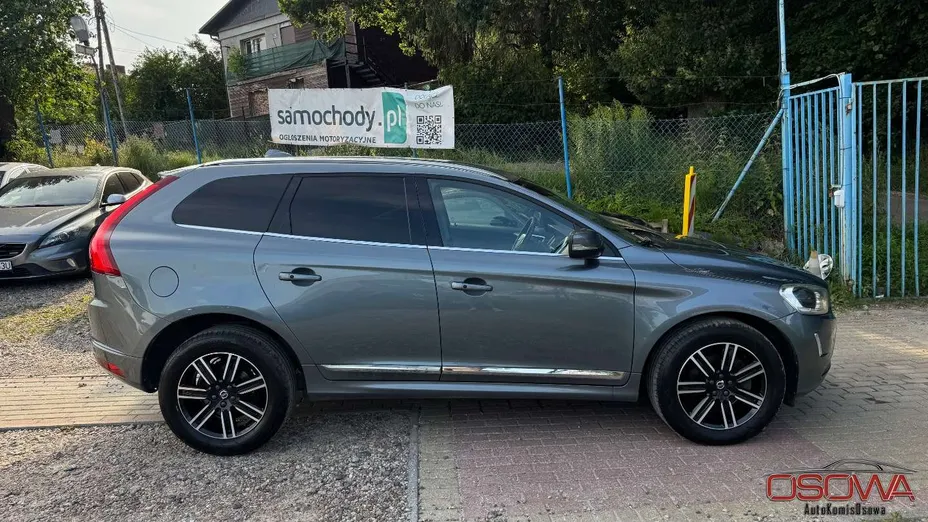 VOLVO XC60 -