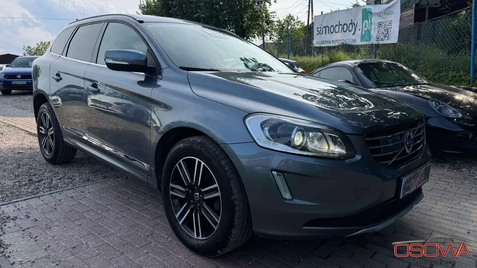 VOLVO XC60 -
