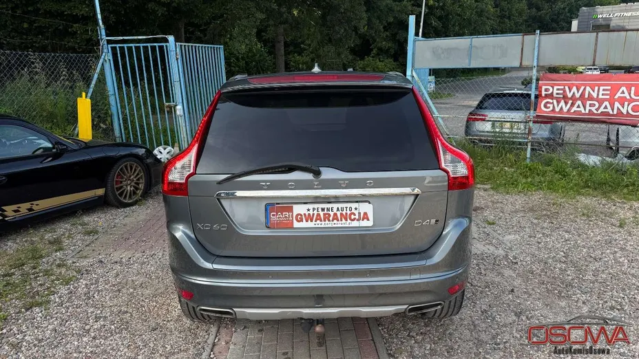 VOLVO XC60 -
