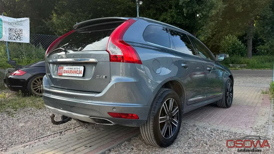 VOLVO XC60 -