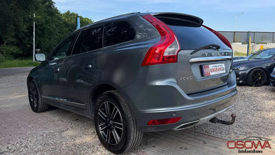 VOLVO XC60 -