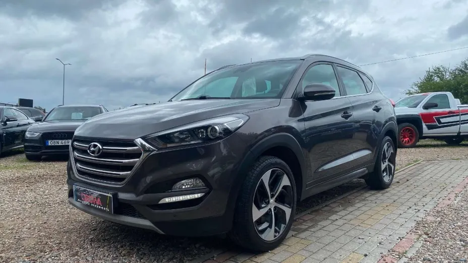 HYUNDAI Tucson -