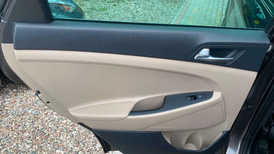 HYUNDAI Tucson -