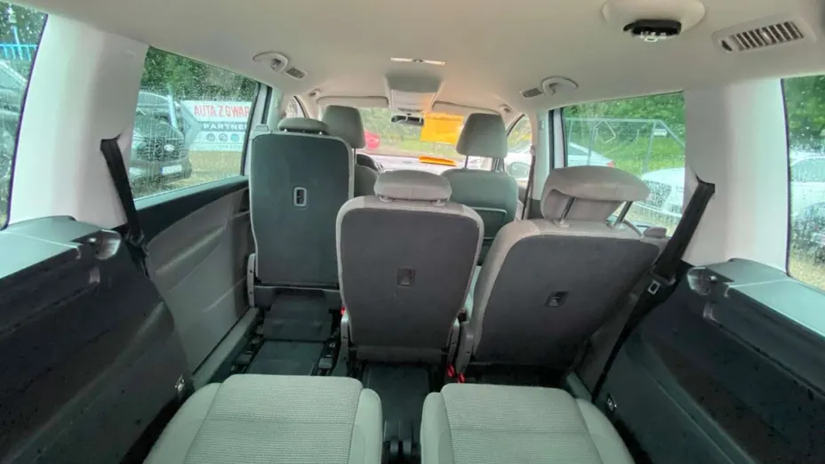 VOLKSWAGEN Sharan -