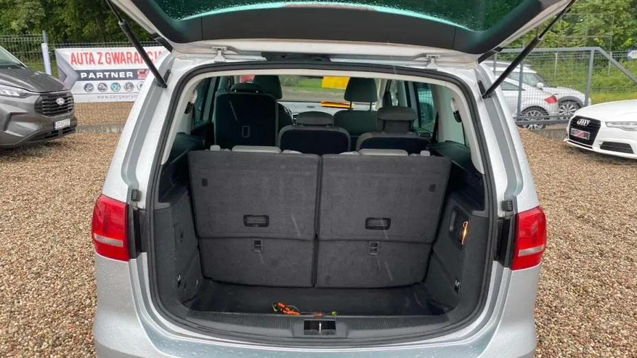 VOLKSWAGEN Sharan -