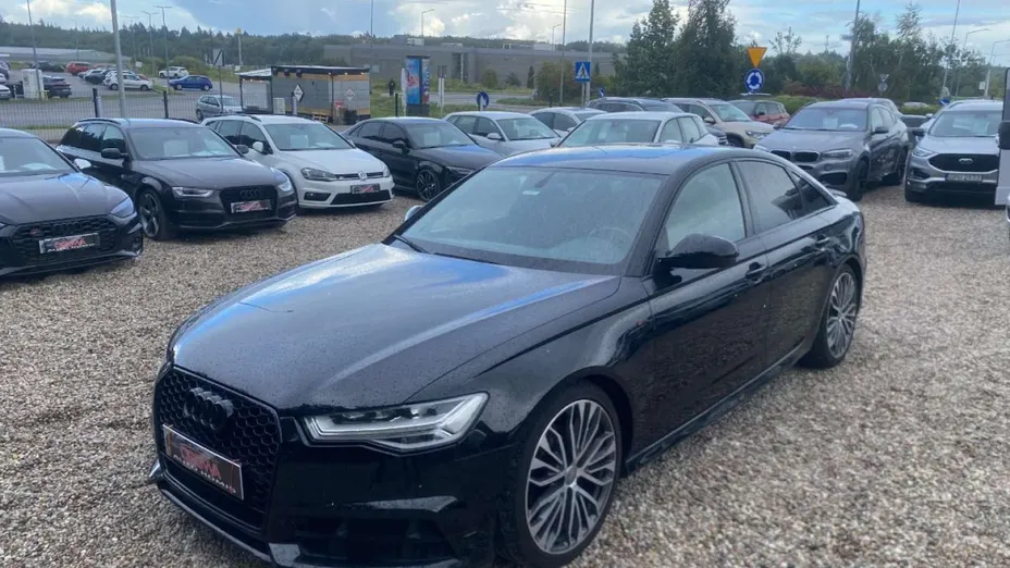 AUDI A6 -
