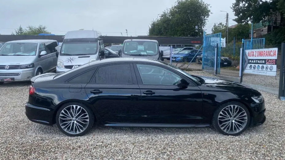 AUDI A6 -