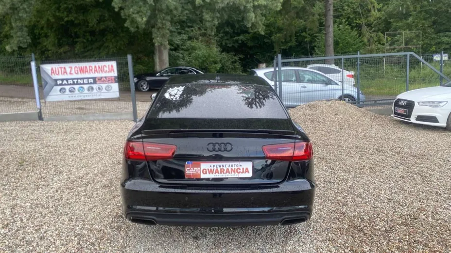 AUDI A6 -