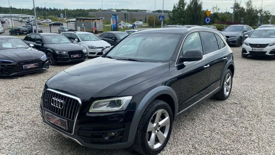 AUDI Q5 -