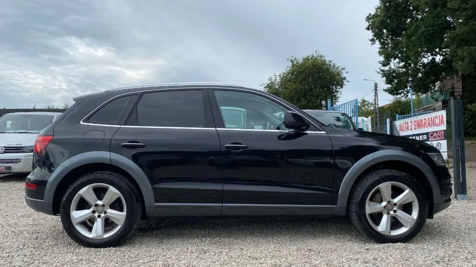 AUDI Q5 -