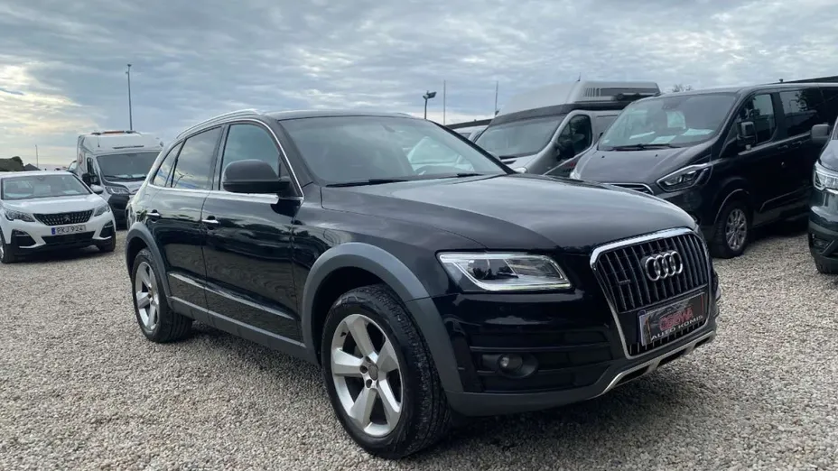 AUDI Q5 -