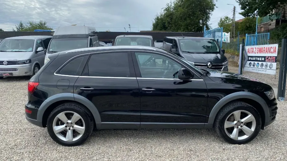AUDI Q5 -