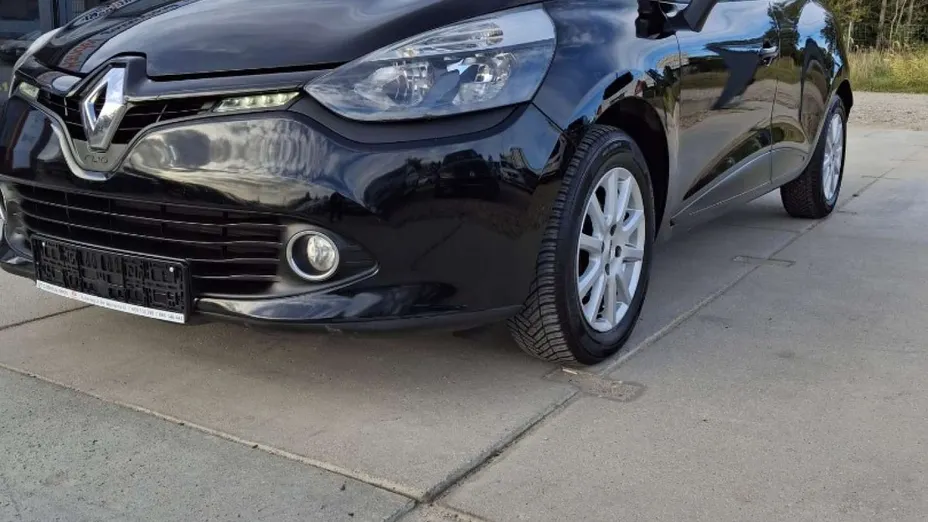 RENAULT Clio -