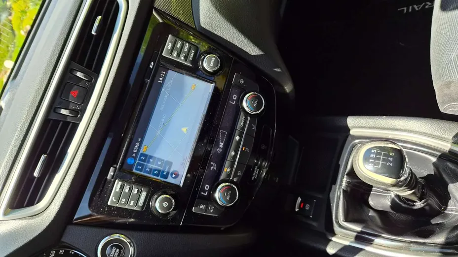 NISSAN X-Trail -