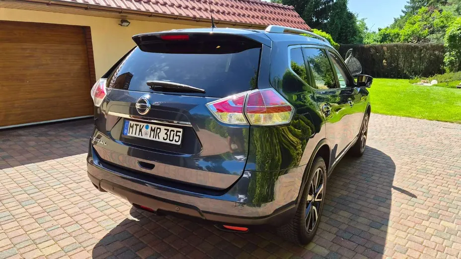 NISSAN X-Trail -