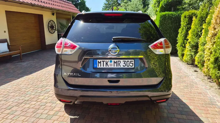 NISSAN X-Trail -
