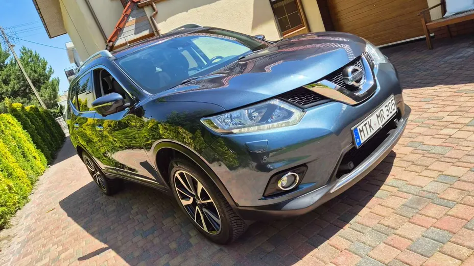 NISSAN X-Trail -