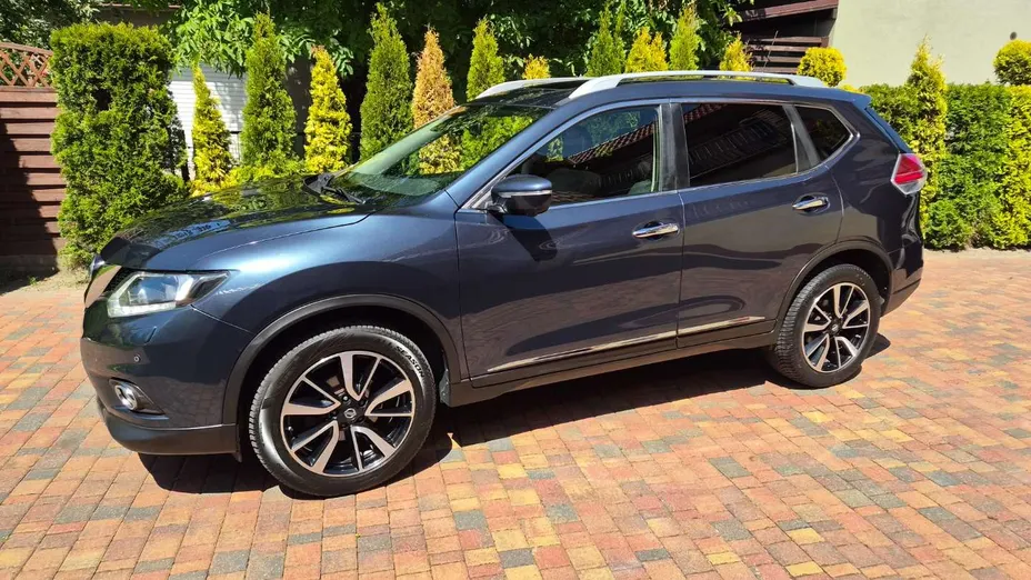 NISSAN X-Trail -