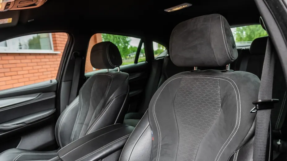 BMW X6 -